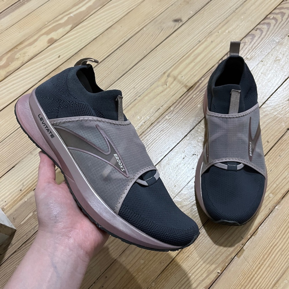 Brooks Levitate Running Shoes Women 10 Charcoal Rose Gold Slip On Limited Ed